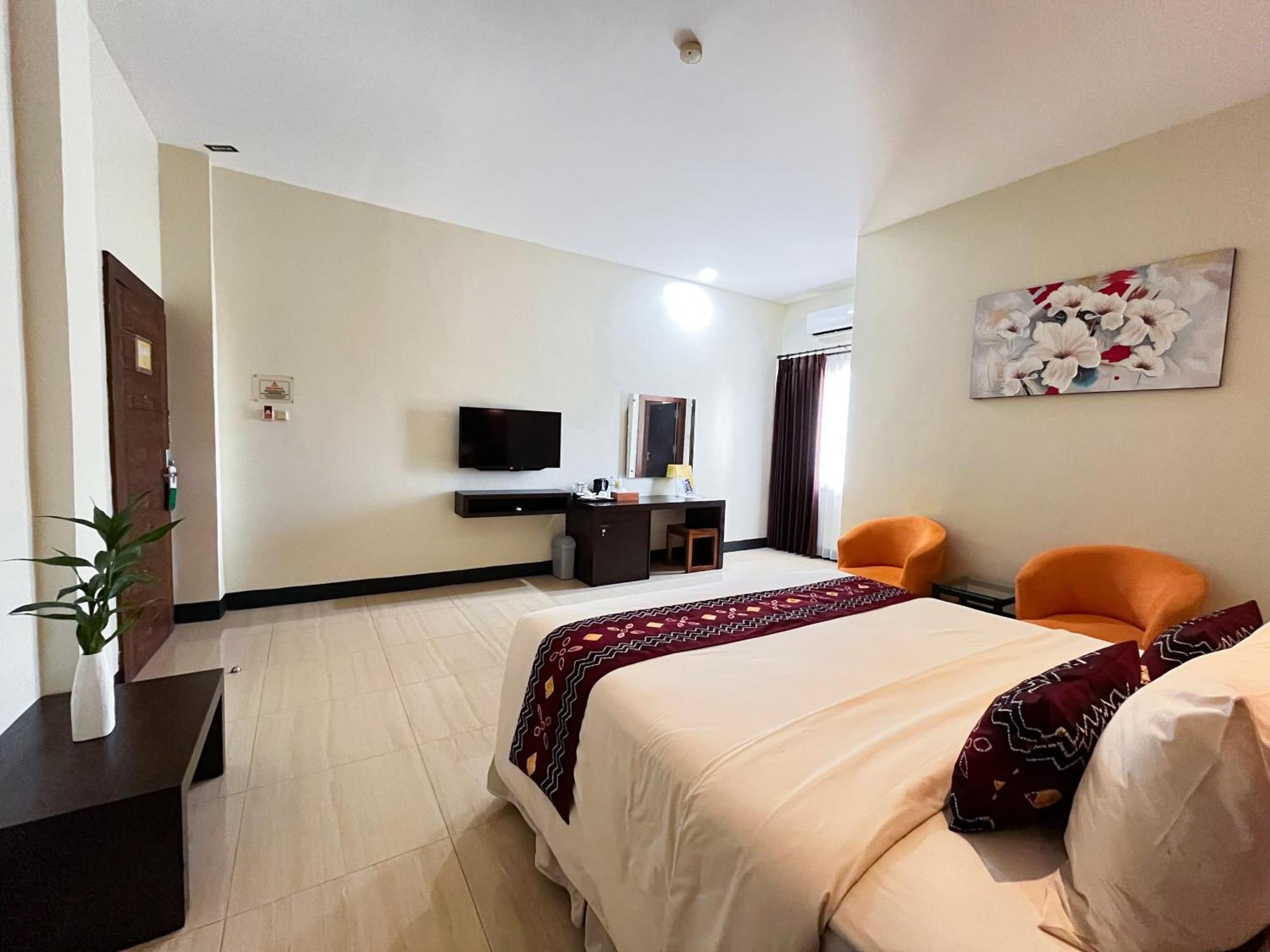 Hotel Roditha Banjarbaru Банджермасин Екстериор снимка