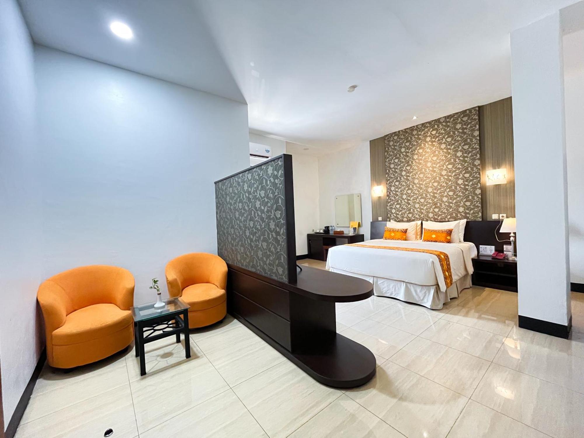 Hotel Roditha Banjarbaru Банджермасин Екстериор снимка