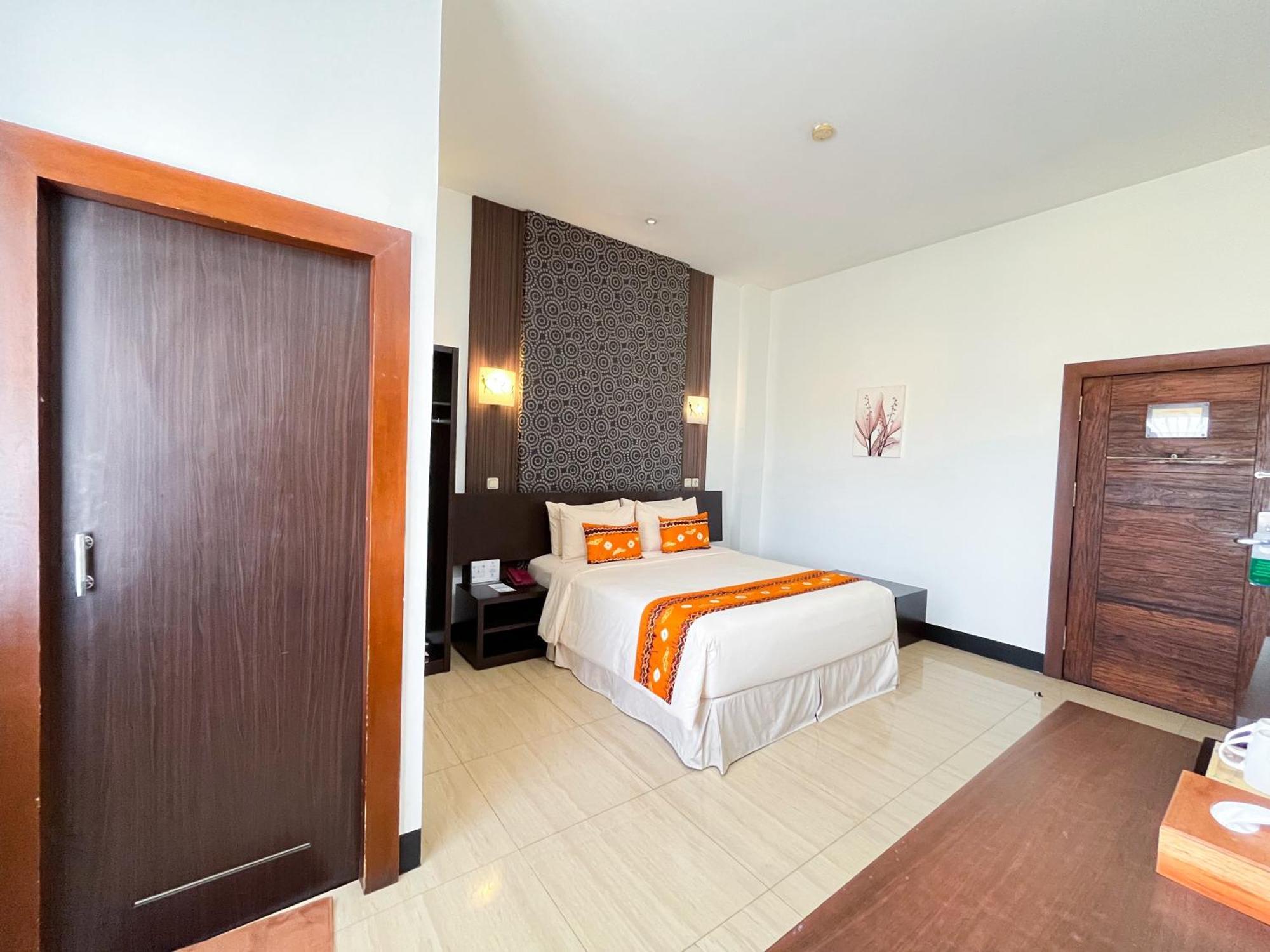 Hotel Roditha Banjarbaru Банджермасин Екстериор снимка
